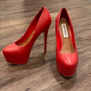 Steve Madden Dejavu Pumps